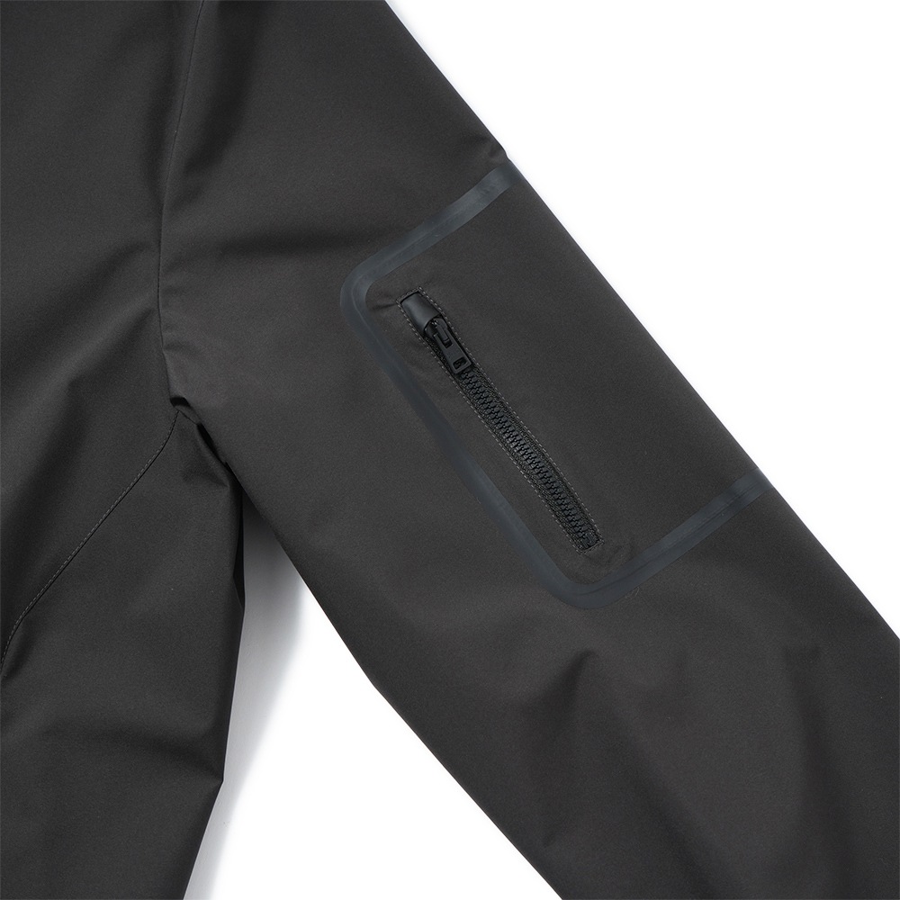 HERNO ヘルノ FUNCTIONAL WARDROBE GORE-TEX 2レイヤー MA-1型 ジップアップブルゾン GI000457U-11106 BROWN BLACK