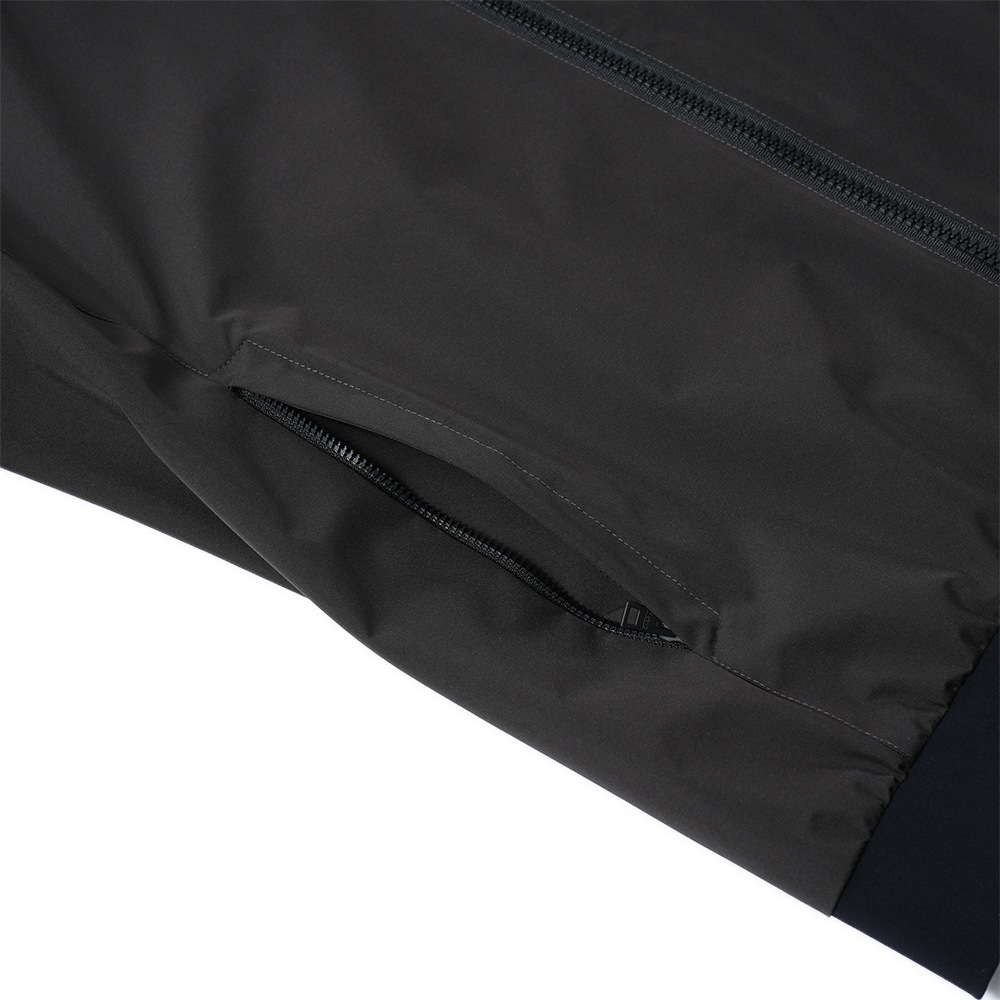 HERNO ヘルノ FUNCTIONAL WARDROBE GORE-TEX 2レイヤー MA-1型 ジップアップブルゾン GI000457U-11106 BROWN BLACK