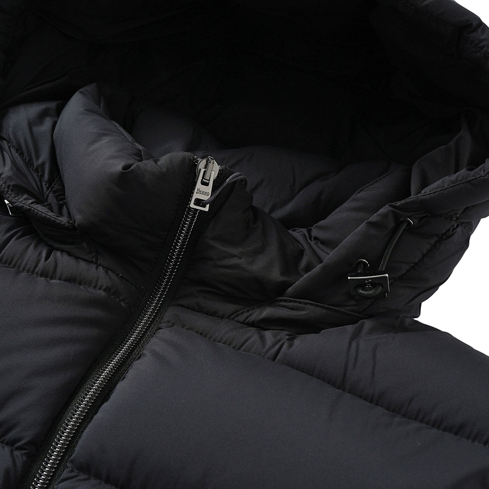 HERNO ヘルノ ECOAGE 撥水ナイロン フーデッドダウンベスト PI001186U-12456Z BLACK