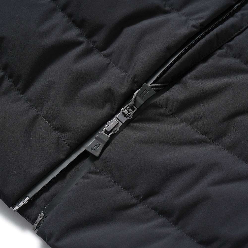 HERNO ヘルノ 2LAYER WINDSTOPPER/DOUBLE STRETCH SWEATER ポリエステル×ジャージ ハイブリッドダウンパーカ JP000112U-52076 BLACK