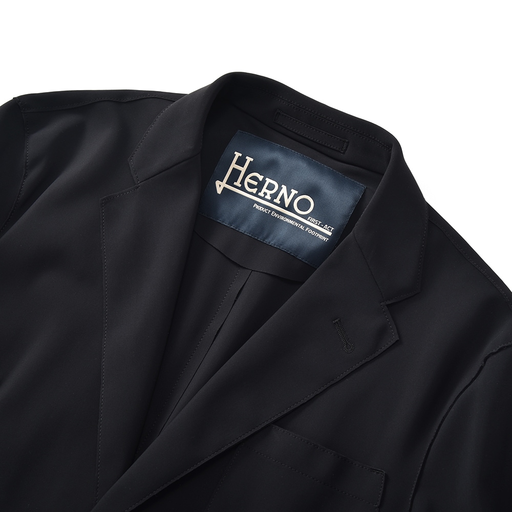 ヘルノ　HERNO 黒 ヘルノ