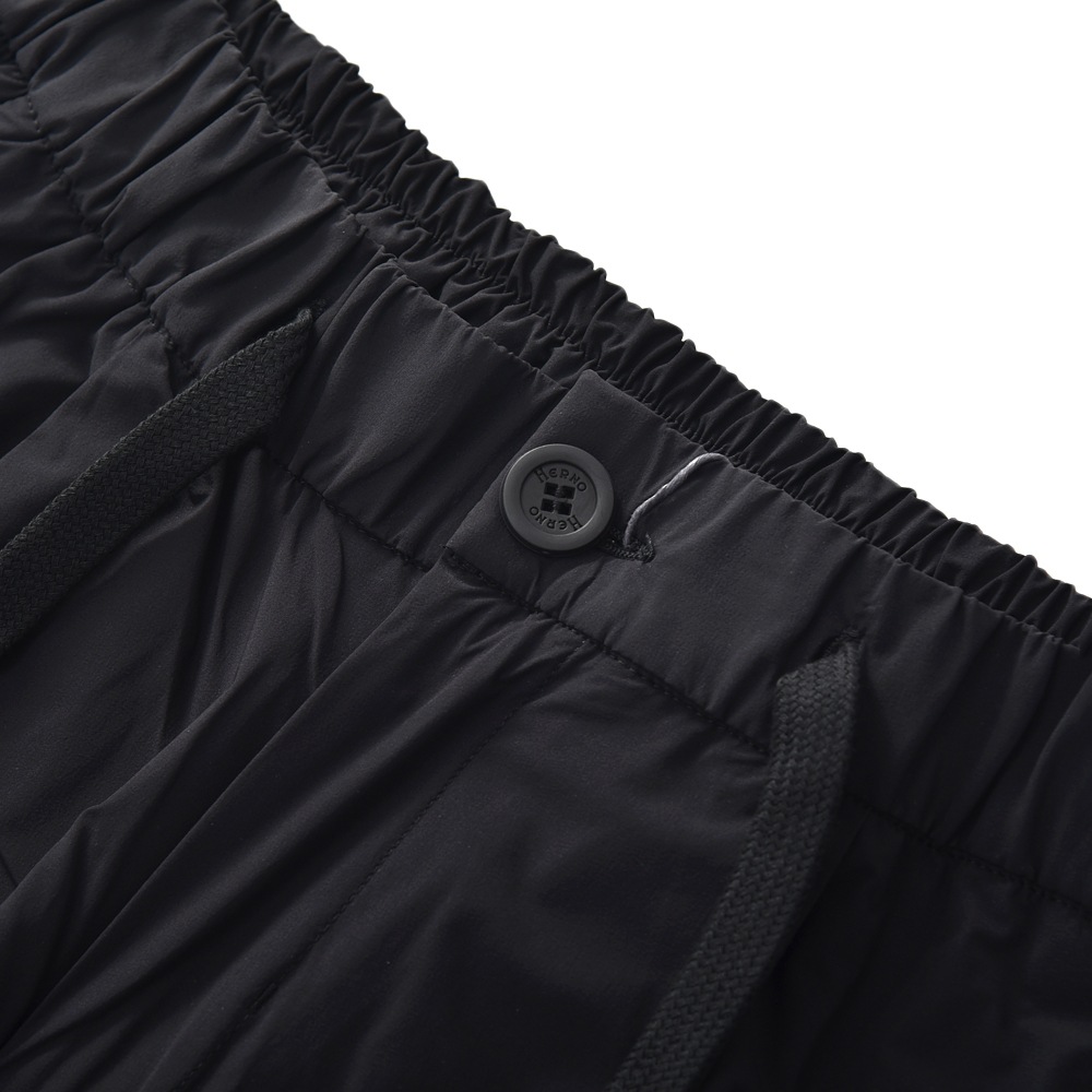 HERNO Laminar ヘルノ ラミナー PT00001UL-12691 ストレッチナイロン シャーリングパンツ BLACK