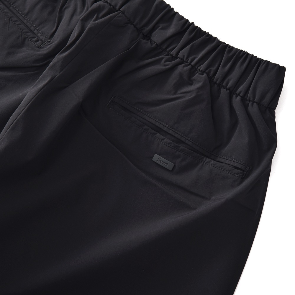 HERNO Laminar ヘルノ ラミナー PT00001UL-12691 ストレッチナイロン シャーリングパンツ BLACK