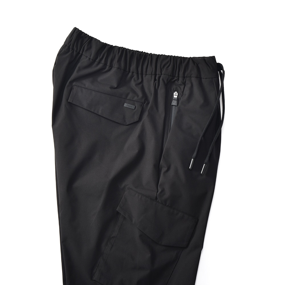 HERNO Laminar ヘルノ ラミナー ナチュラルストレッチ カーゴパンツ