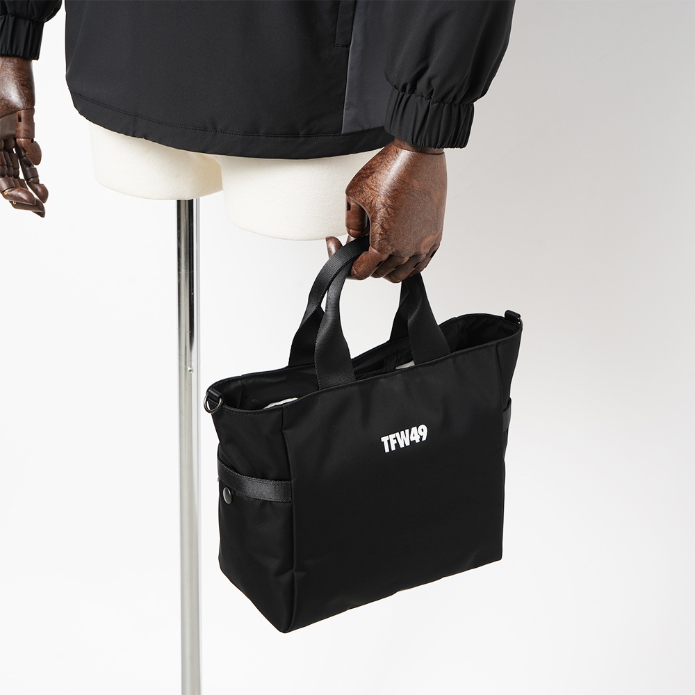 TFW49 ティーエフダブリュー49 NYLON ROUND BAG ナイロン ラウンド バッグ T132610024 BLACK