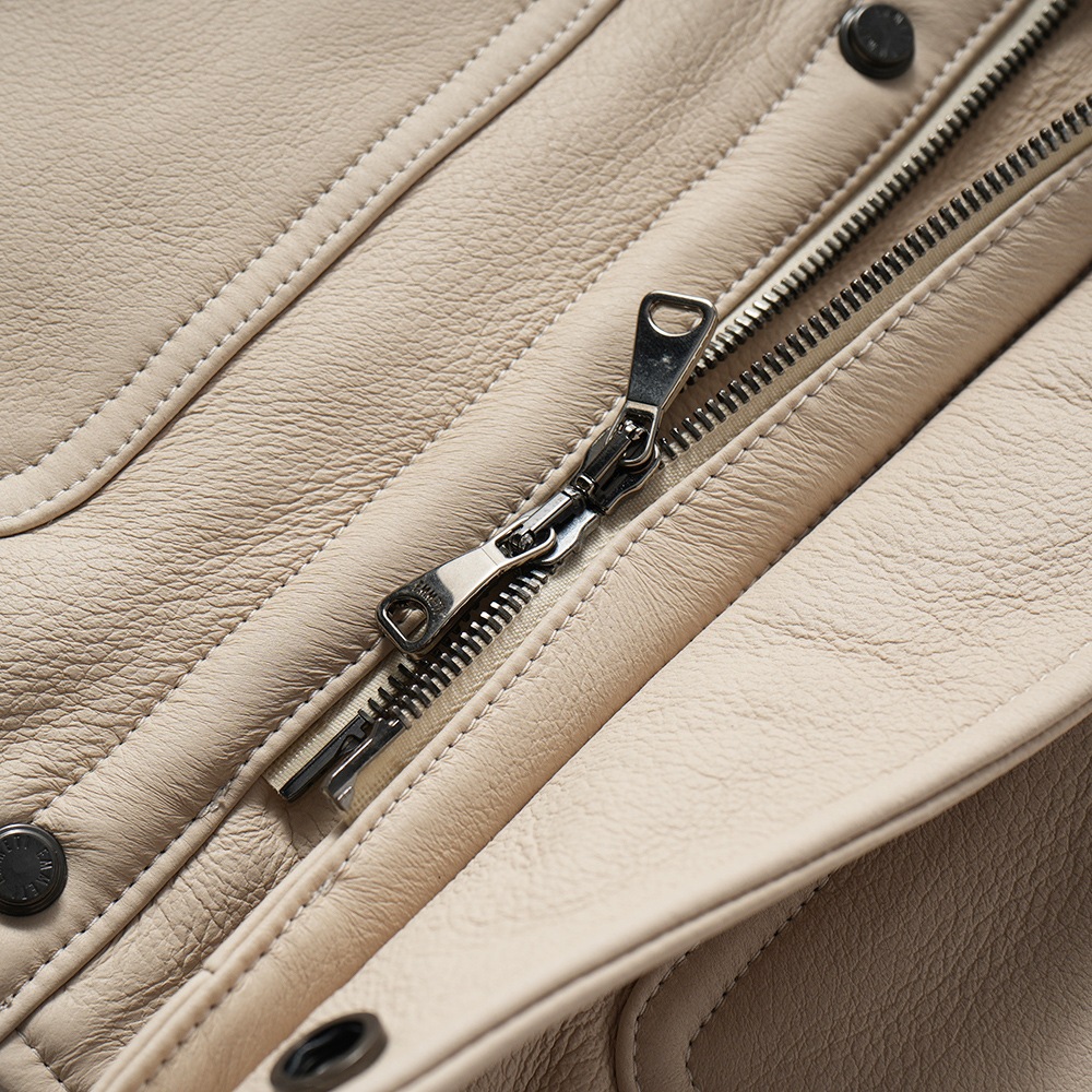 EMMETI エンメティ WALLAS SP MOUTON ウォーラス スペシャルムートン フーデッドブルゾン BEIGE