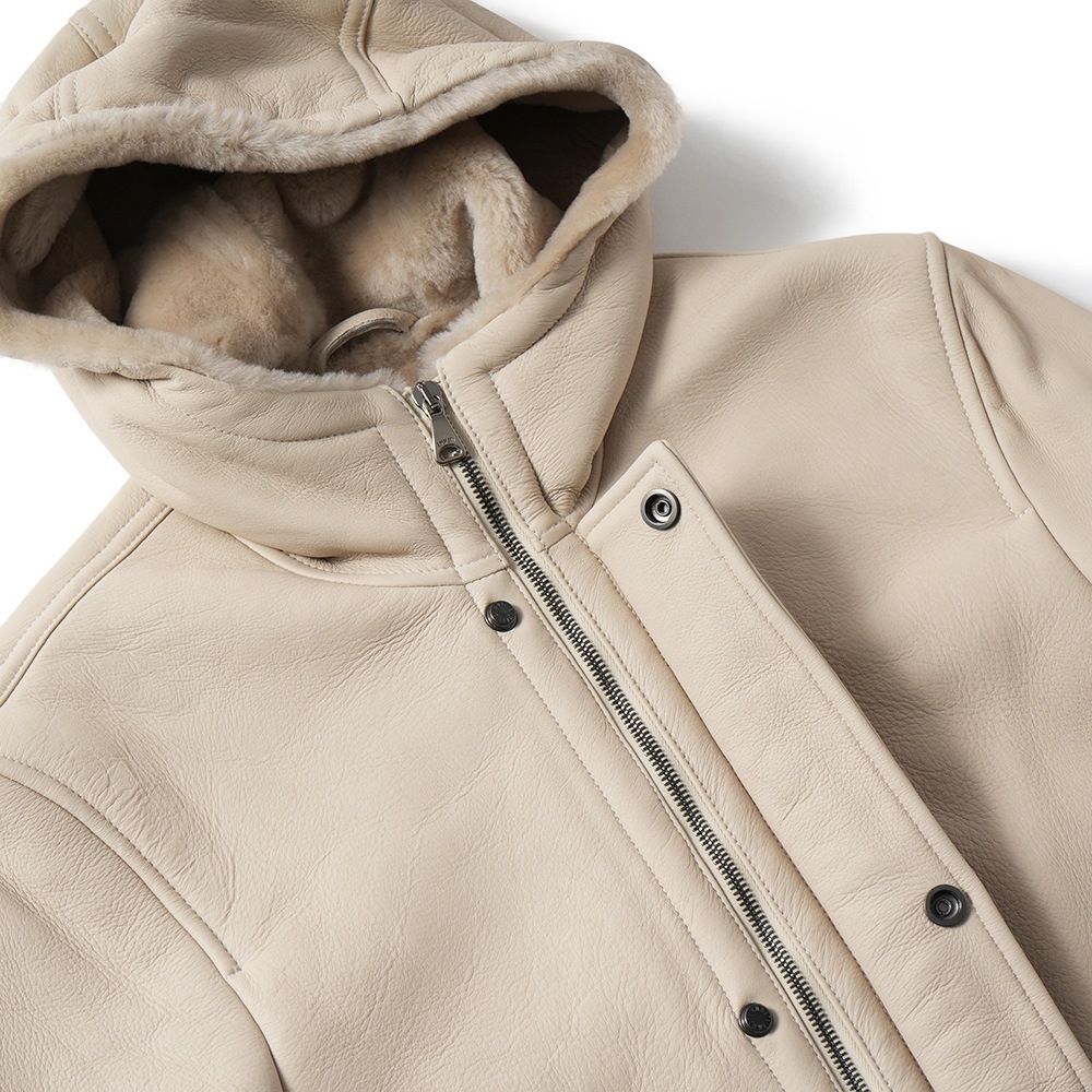 EMMETI エンメティ WALLAS SP MOUTON ウォーラス スペシャルムートン フーデッドブルゾン BEIGE