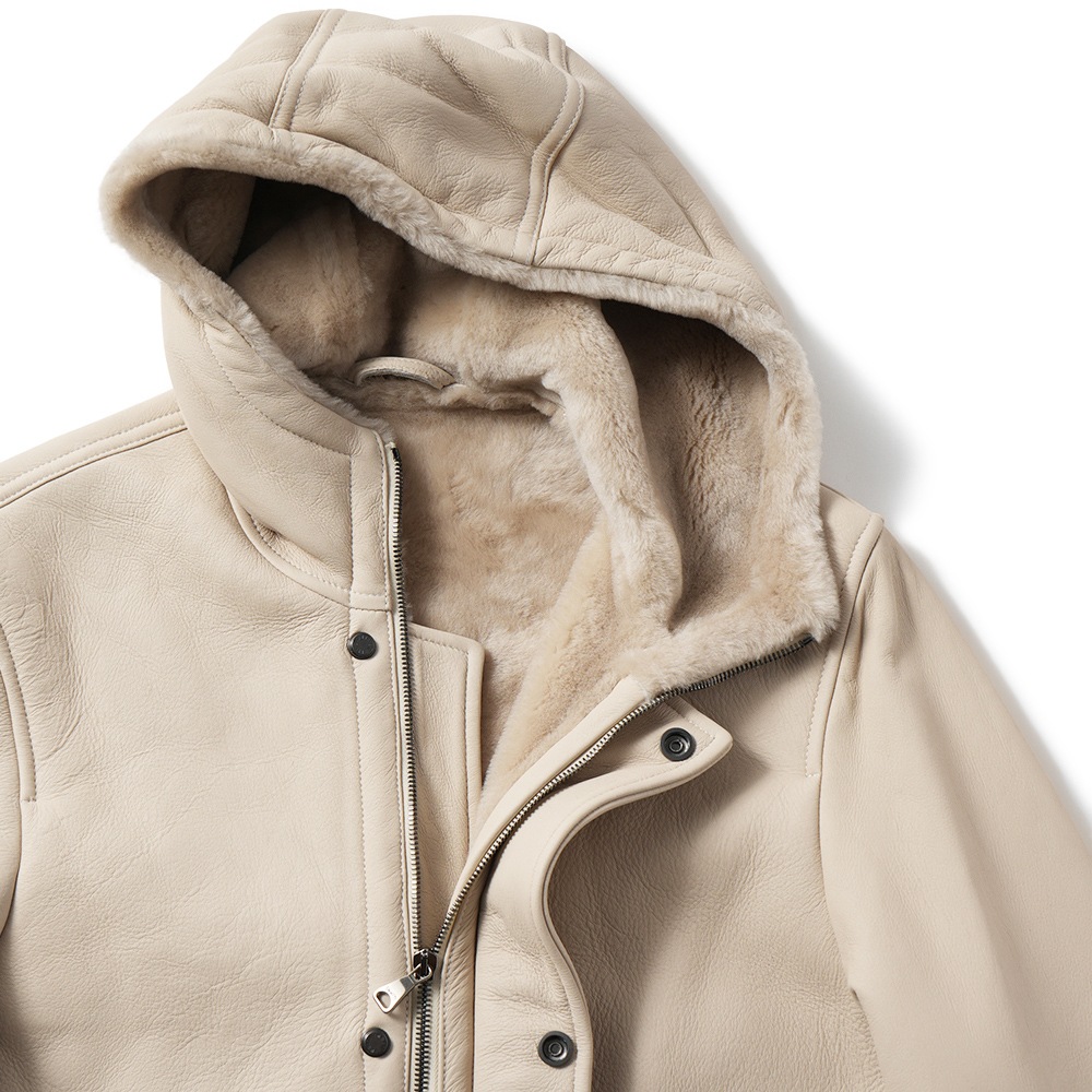 EMMETI エンメティ WALLAS SP MOUTON ウォーラス スペシャルムートン フーデッドブルゾン BEIGE