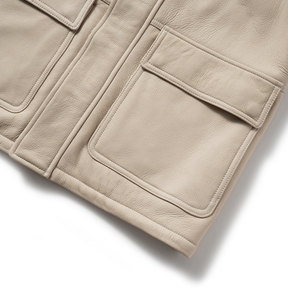 EMMETI エンメティ WALLAS SP MOUTON ウォーラス スペシャルムートン フーデッドブルゾン BEIGE