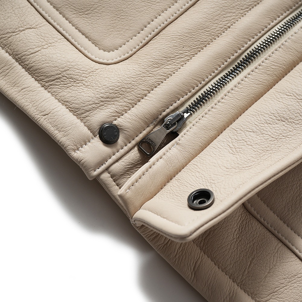 EMMETI エンメティ WALLAS SP MOUTON ウォーラス スペシャルムートン フーデッドブルゾン BEIGE