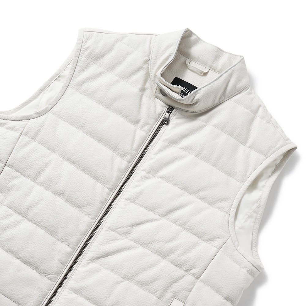 EMMETI エンメティ JURI DOWN VEST SP CALF ユリ ダウンベスト スペシャルカーフ OFF WHITE