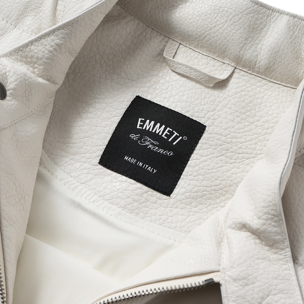 EMMETI エンメティ JURI DOWN VEST SP CALF ユリ ダウンベスト スペシャルカーフ OFF WHITE