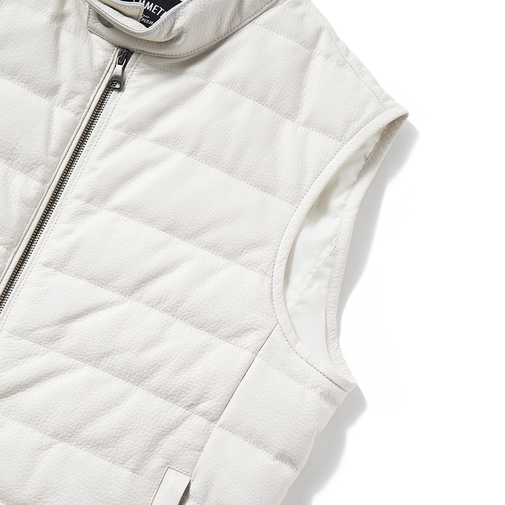 EMMETI エンメティ JURI DOWN VEST SP CALF ユリ ダウンベスト スペシャルカーフ OFF WHITE