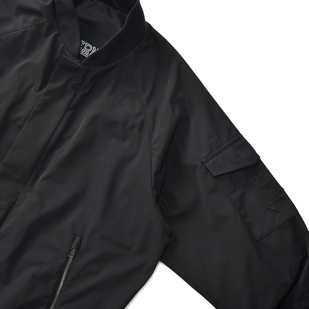 HERNO ヘルノ 高密度ポリエステル MA-1型ブルゾン GI000331U/12491 BLACK