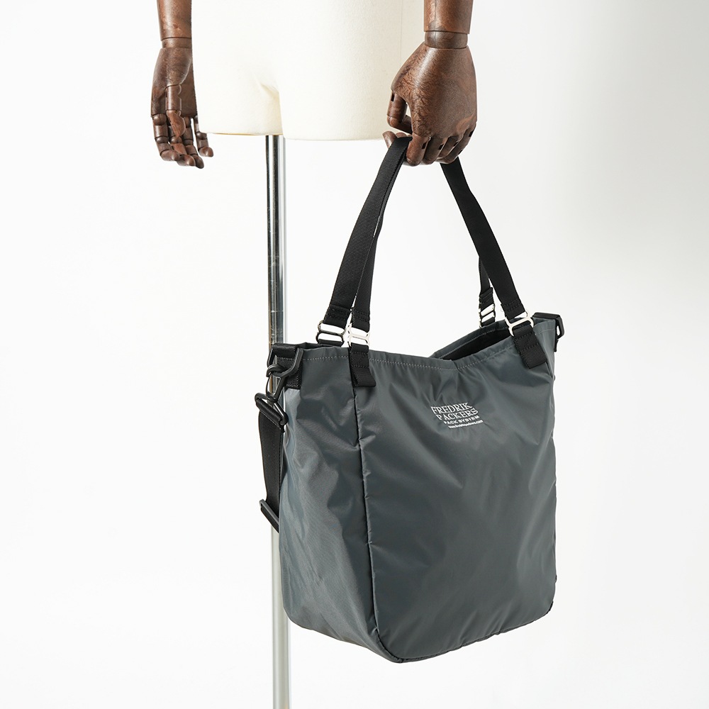 FREDRIK PACKERS フレドリックパッカーズ 210D MISSION TOTE S  ミッショントート S CHARCOAL