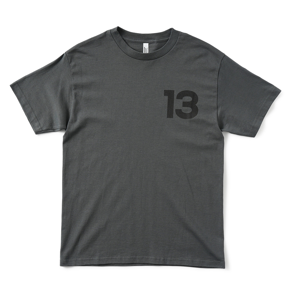 HIGH! STANDARD ハイ!スタンダード HIGH STANDARD 13 STANDARD STATION ショートスリーブ Tシャツ 1015259 CHARCOAL