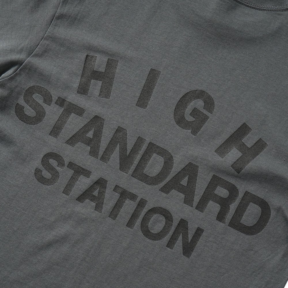 HIGH! STANDARD ハイ!スタンダード HIGH STANDARD 13 STANDARD STATION ショートスリーブ Tシャツ 1015259 CHARCOAL