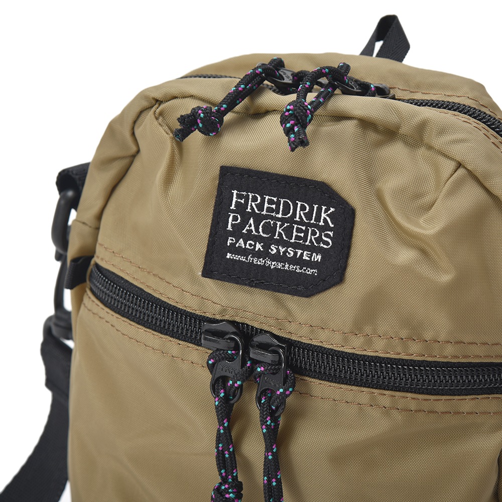 FREDRIK PACKERS フレドリックパッカーズ 210D ACTIVE SHOULDER M アクティブショルダーM KHAKI