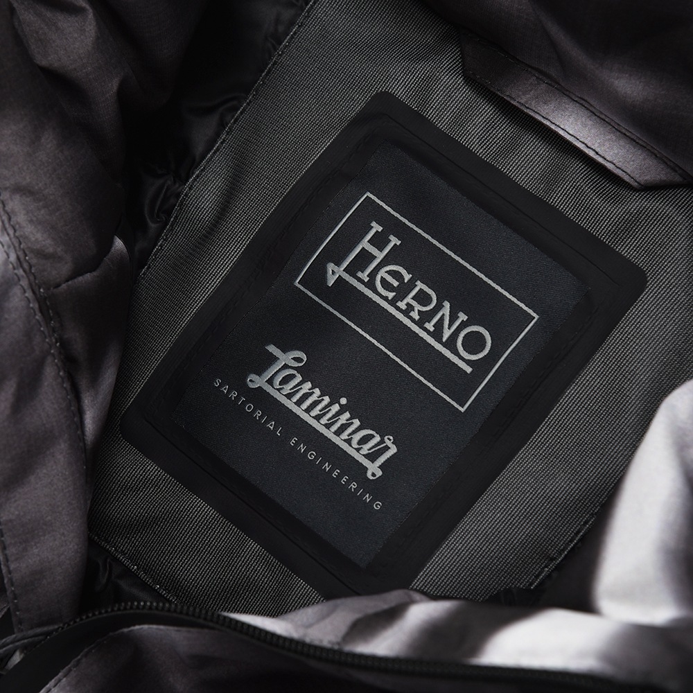 HERNO Laminar ヘルノ ラミナー スペクトラムプリント リップストップ フーデッドダウンブルゾン PI00264UL/12694/H/D BLACK