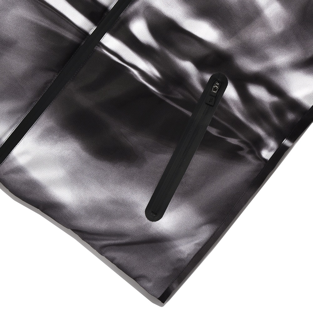 HERNO Laminar ヘルノ ラミナー スペクトラムプリント リップストップ フーデッドダウンブルゾン PI00264UL/12694/H/D BLACK