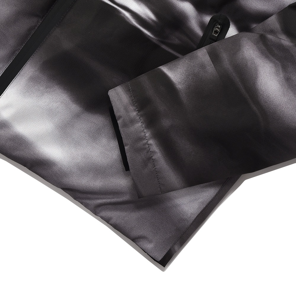 HERNO Laminar ヘルノ ラミナー スペクトラムプリント リップストップ フーデッドダウンブルゾン PI00264UL/12694/H/D BLACK