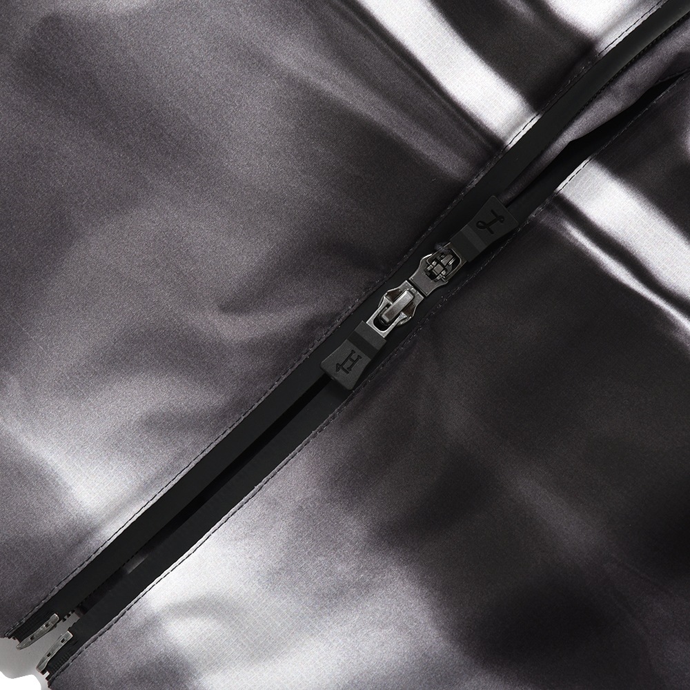 HERNO Laminar ヘルノ ラミナー スペクトラムプリント リップストップ フーデッドダウンブルゾン PI00264UL/12694/H/D BLACK