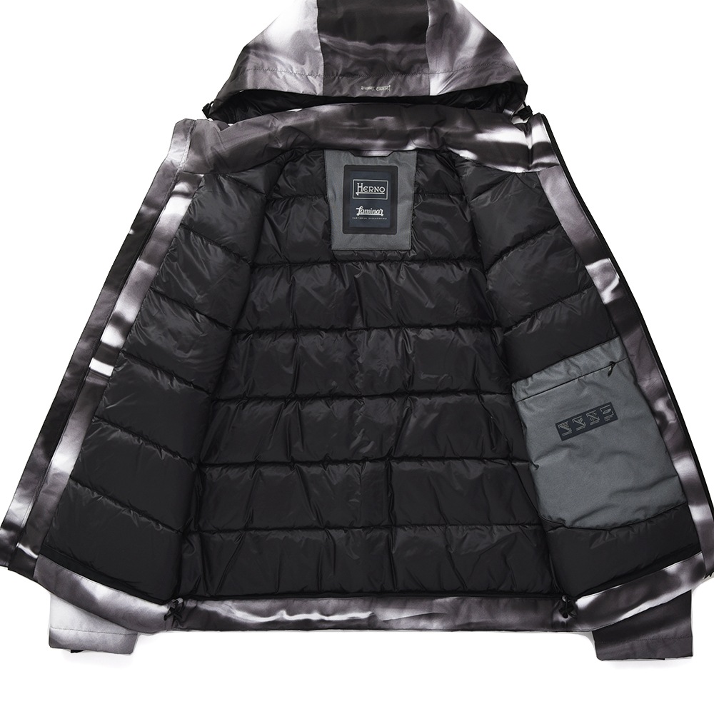hernoヘルノ laminarラミナー　フーデットダウンジャケット　黒　48 ヘルノ フーデット ダウンコート(Laminar) HERNO Laminar ヘルノ