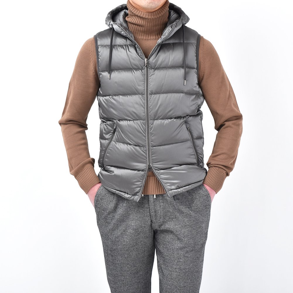 美品★HERNO Resort フーデッド　ダウンベスト　42 HERNO RESORT ヘルノリゾート リップストップナイロン フーデッド