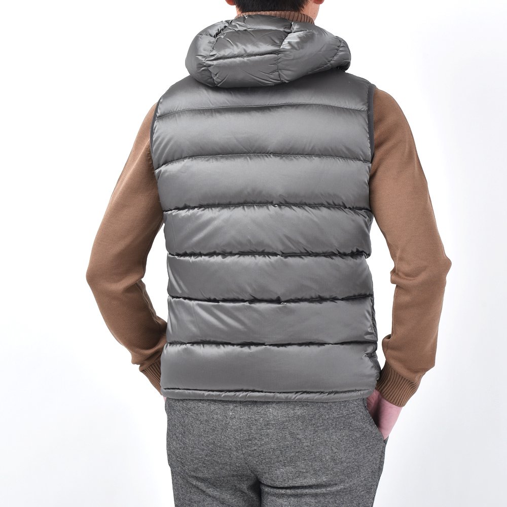 HERNO RESORT ヘルノリゾート リップストップナイロン フーデッド