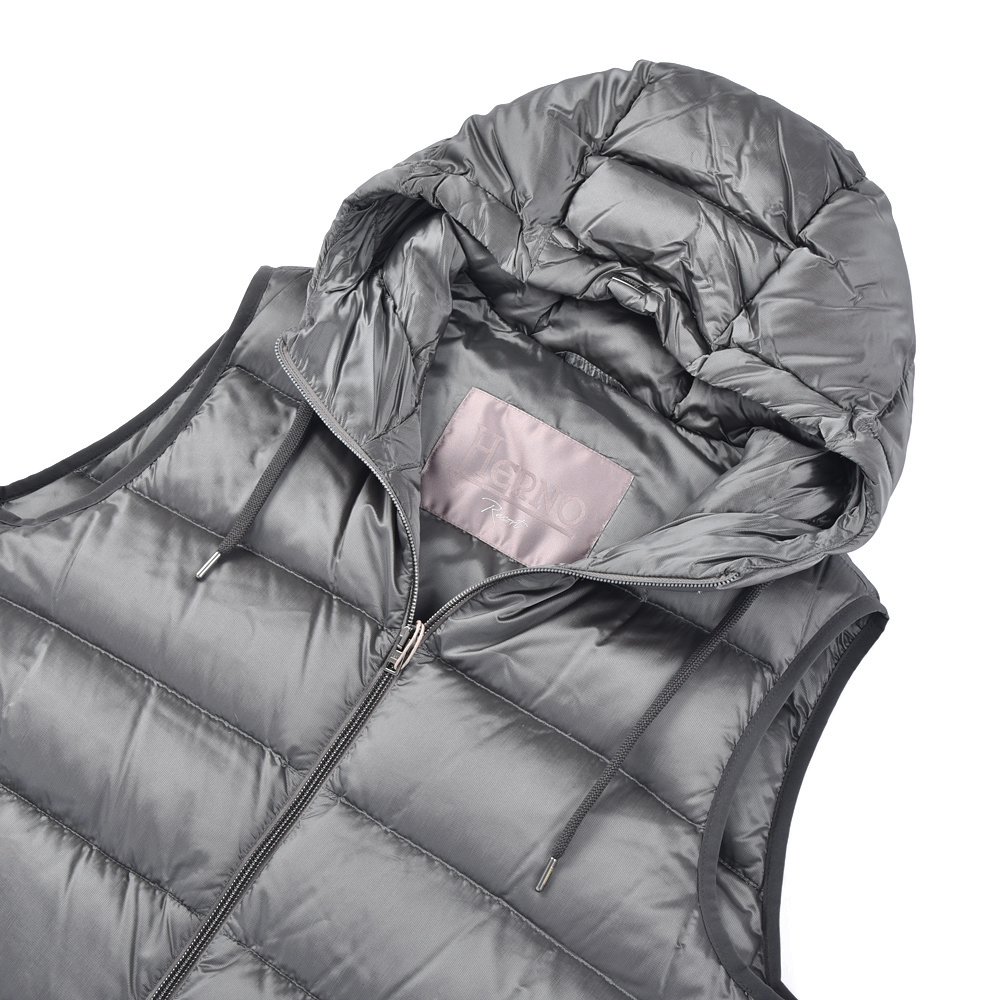 HERNO RESORT ヘルノリゾート リップストップナイロン フーデッド