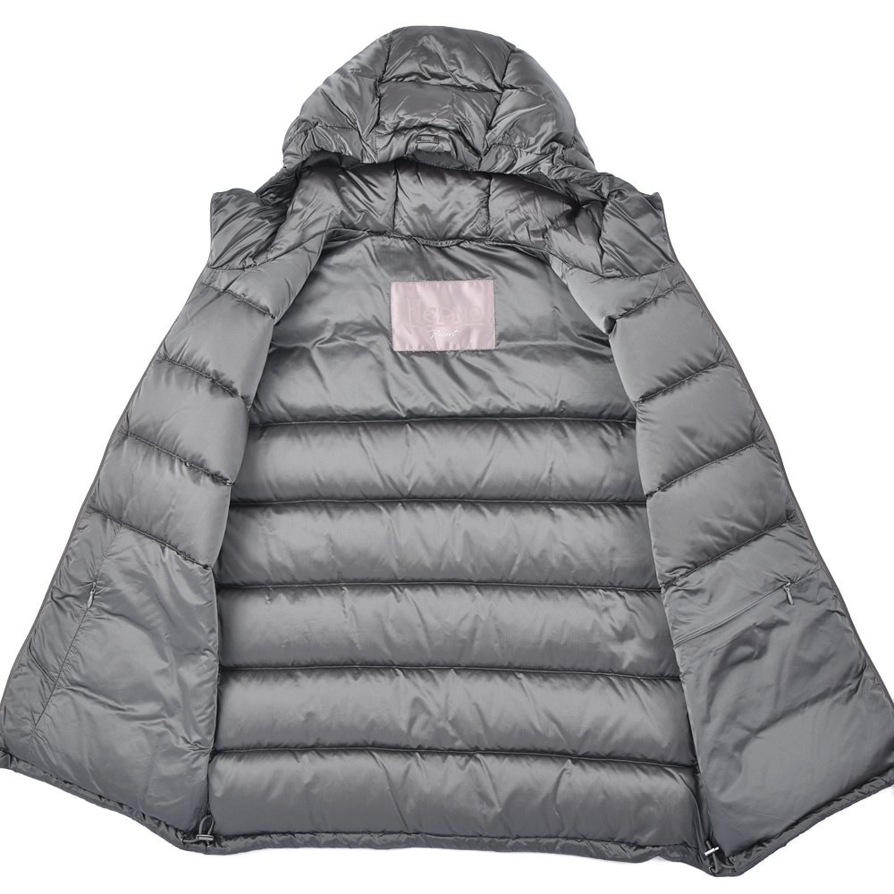 HERNO RESORT ヘルノリゾート リップストップナイロン フーデッド