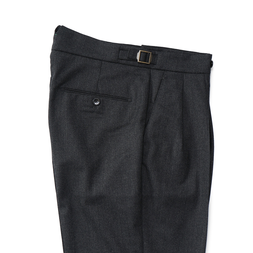 BERWICH ベルウィッチ SPIRIT ウール 46 カノニコ パンツ BERWICH ベルウィッチ SPIRIT ウール 46 カノニコ パンツ