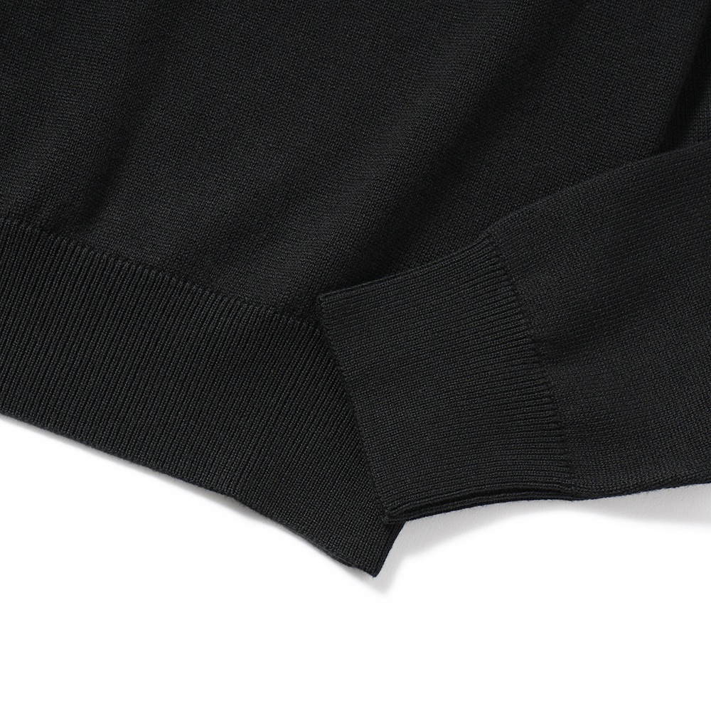 HERNO ヘルノ ウール・コットン エンボスロゴ ミドルゲージニット MG000129U-70185 BLACK