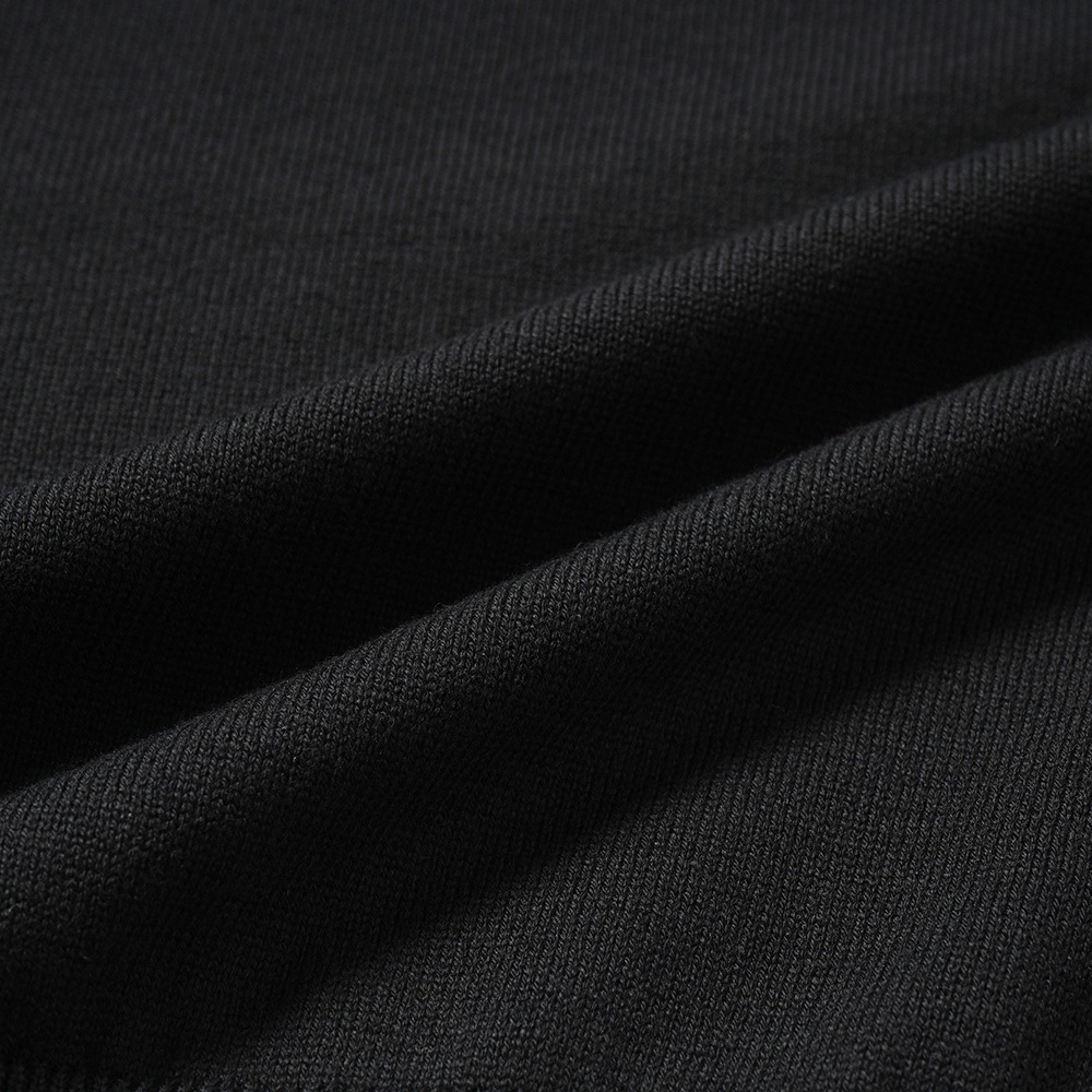 HERNO ヘルノ ウール・コットン エンボスロゴ ミドルゲージニット MG000129U-70185 BLACK