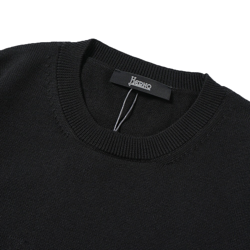 HERNO ヘルノ ウール・コットン エンボスロゴ ミドルゲージニット MG000129U-70185 BLACK