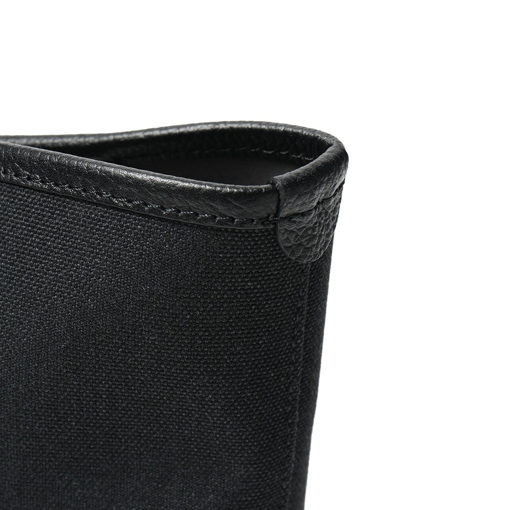 THE SOLE bis made by Flathority ザソール ビス メイドバイ フラソリティ MICHAEL キャンバスレザー ワンハンドバッグ BLACK