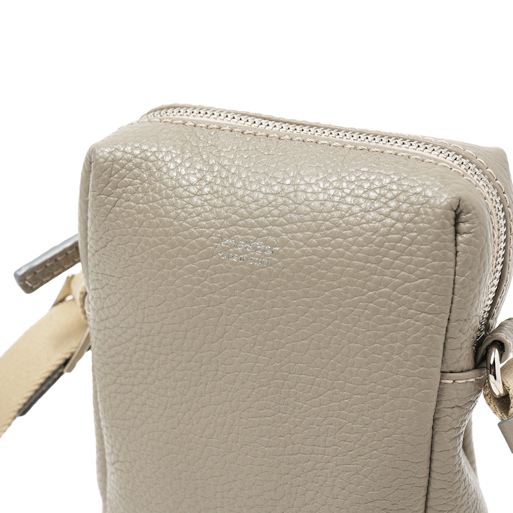 Daniel&Bob ダニエル&ボブ DADO-13 ALCE ダド アルチェ ミニショルダーバッグ TAUPE