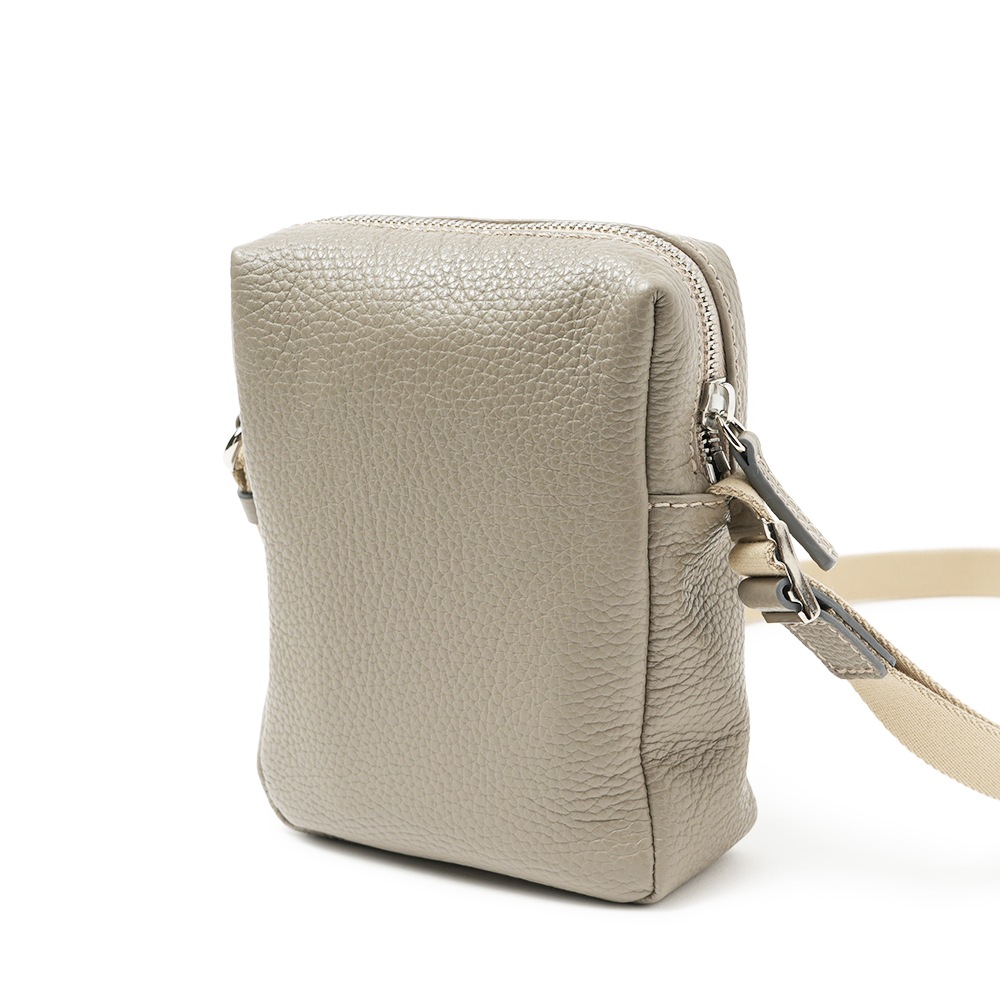 Daniel&Bob ダニエル&ボブ DADO-13 ALCE ダド アルチェ ミニショルダーバッグ TAUPE
