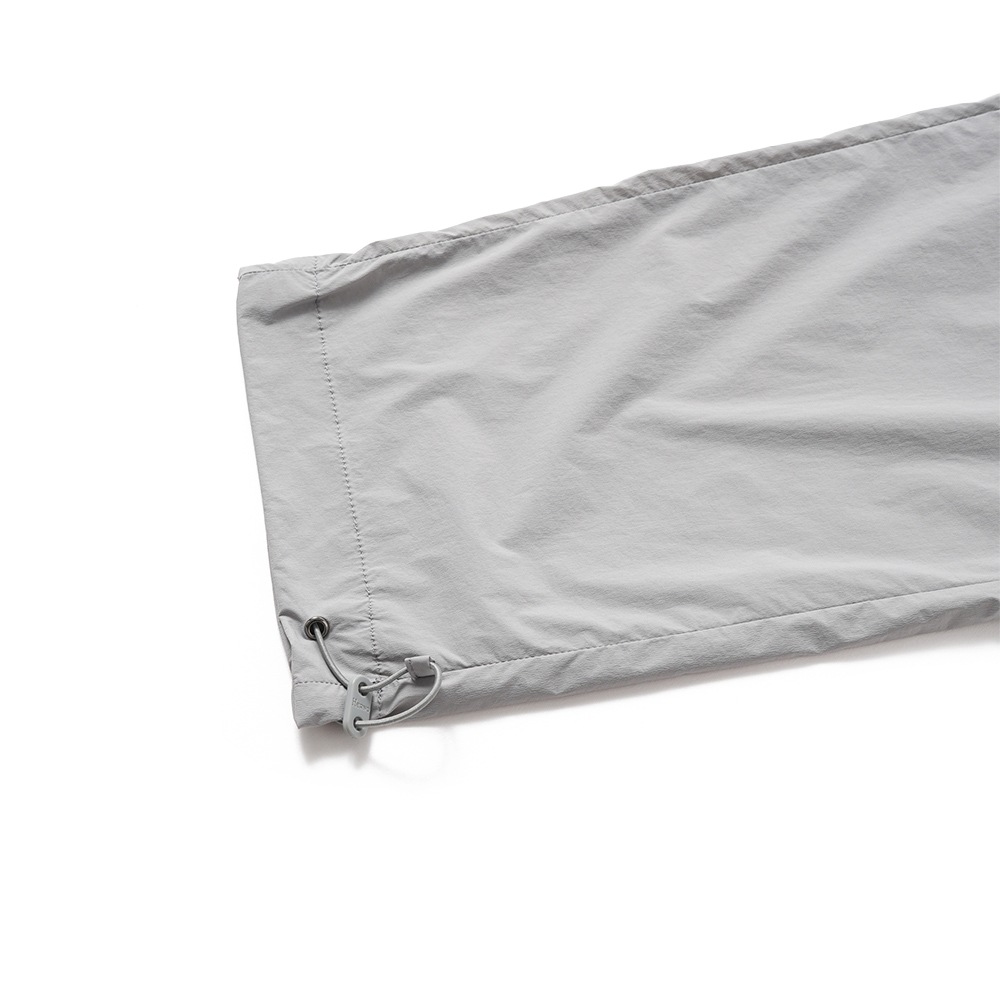HERNO ヘルノ リゾート ライトストレッチナイロン シャーリングパンツ PT00002UR-12431SZ GREY