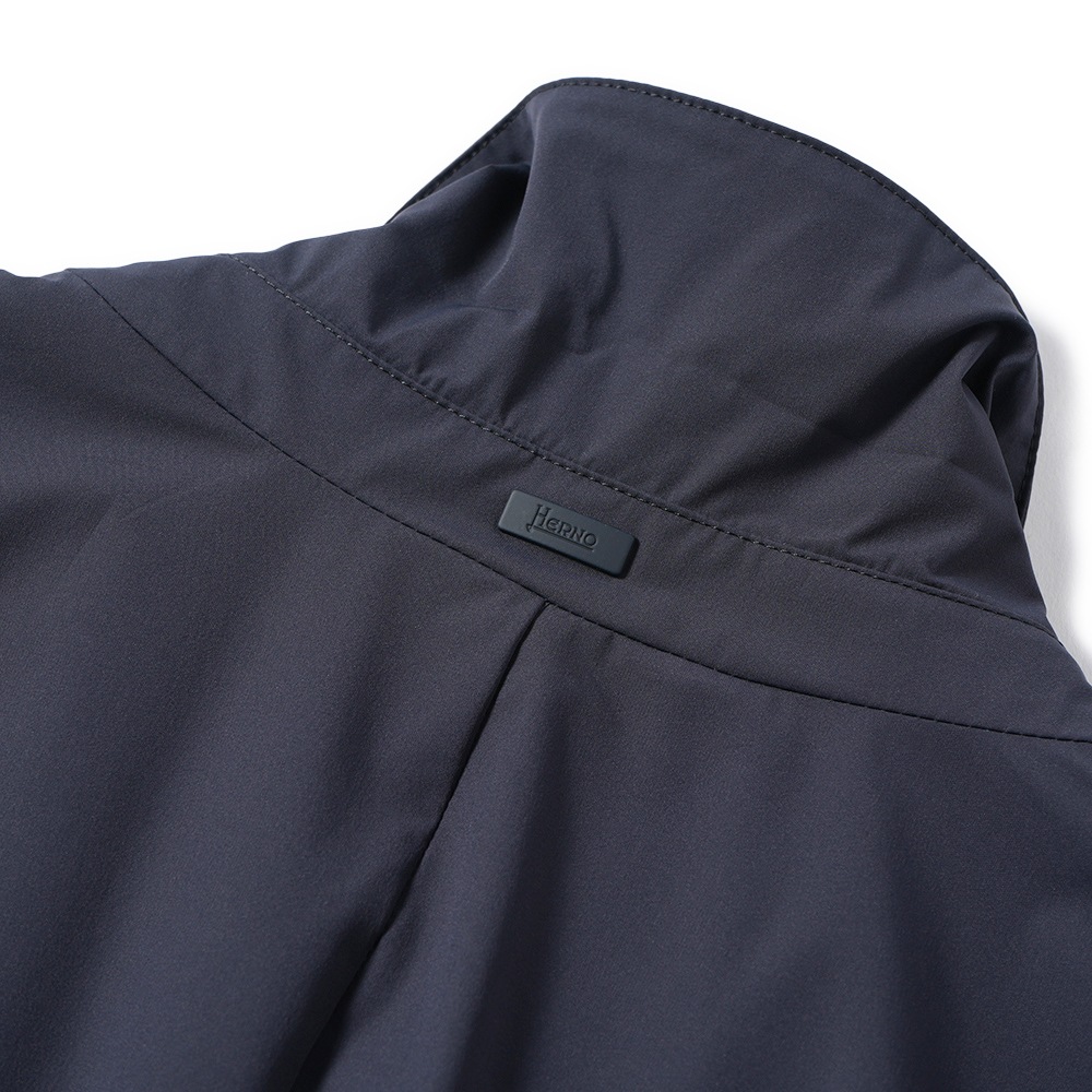 HERNO Laminar ヘルノ ラミナー ストレッチナイロン 2B ジャケット GA00021UL/12803 NAVY