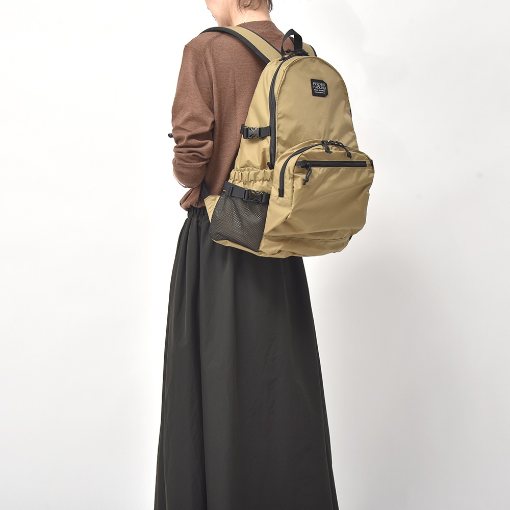 FREDRIK PACKERS フレドリックパッカーズ 210D DAY PACK TIPI デイパック KHAKI