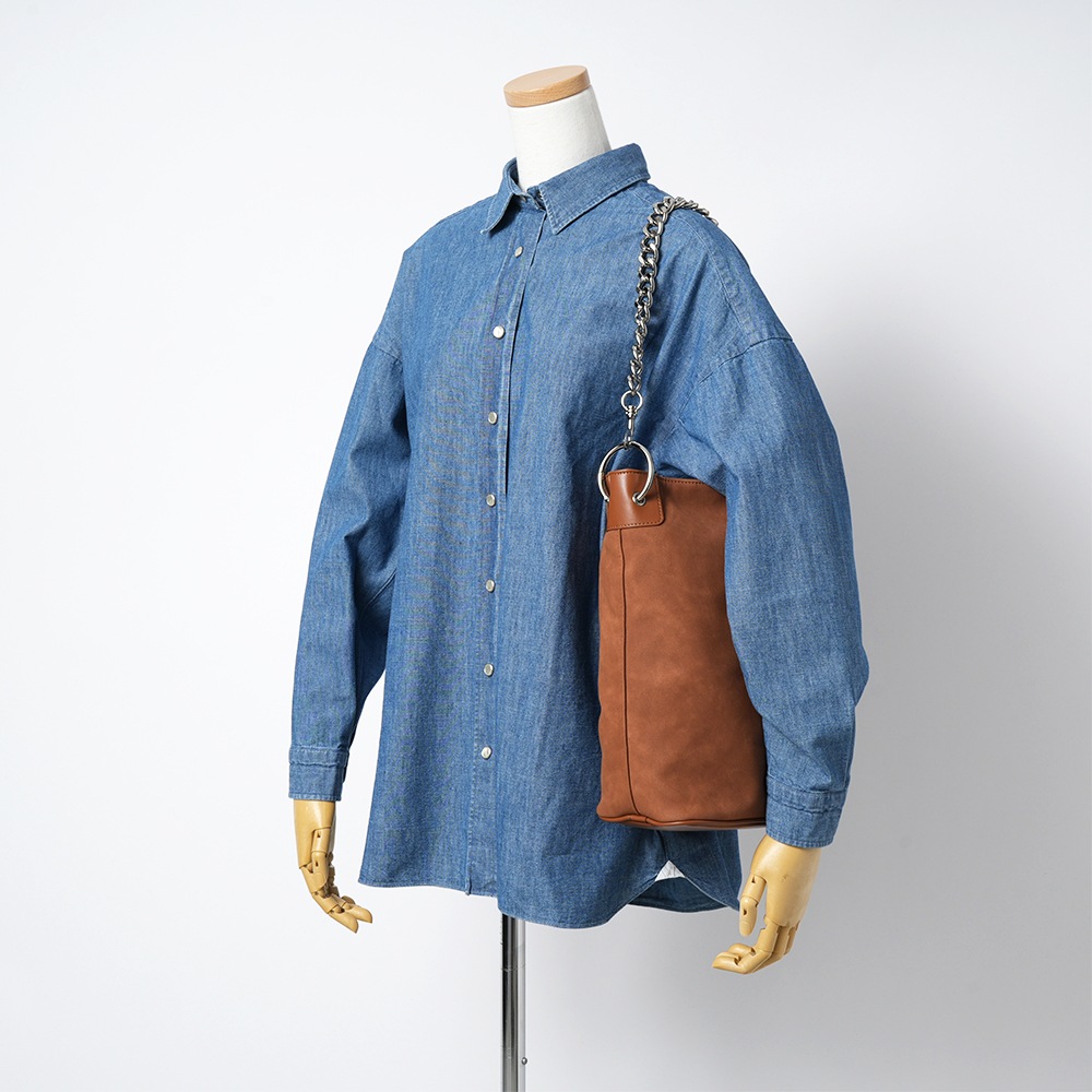 &MyuQ アンドミューク LOTI ヴィーガンレザー チェーンバッグ CAMEL BROWN