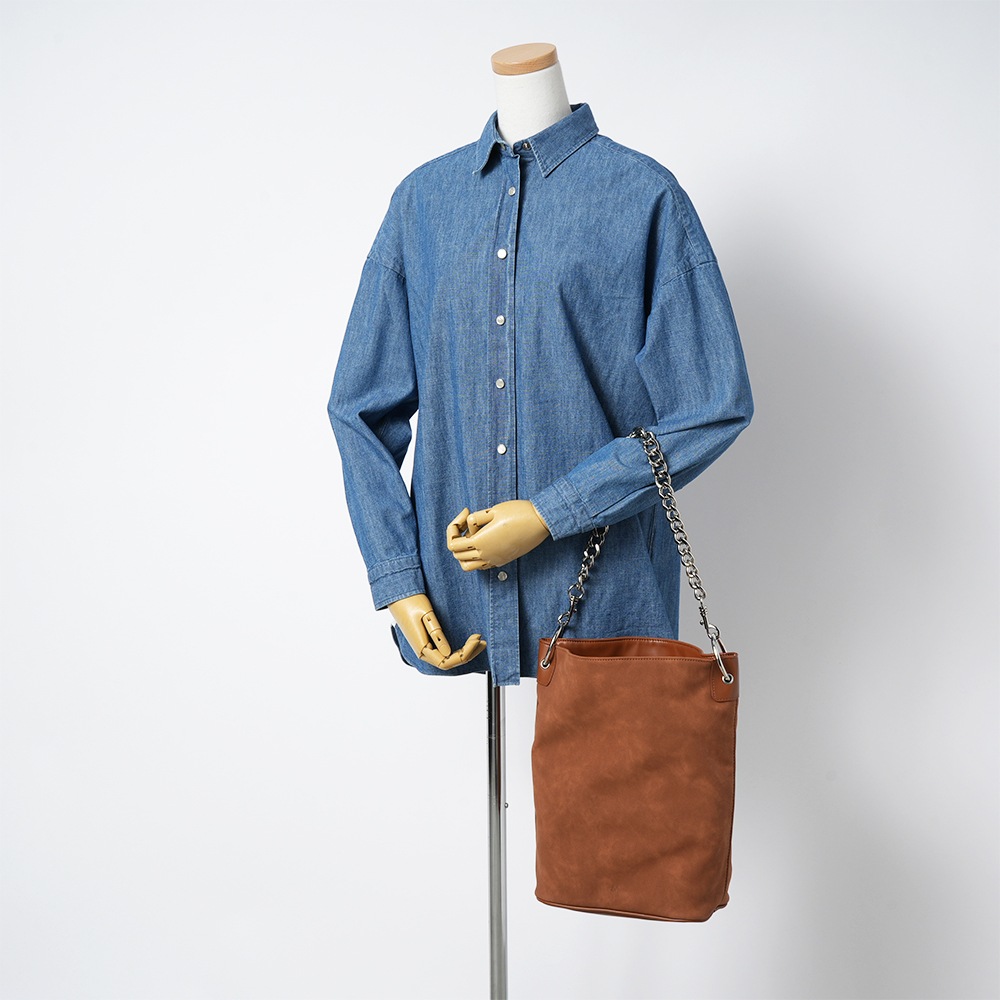 &MyuQ アンドミューク LOTI ヴィーガンレザー チェーンバッグ CAMEL BROWN