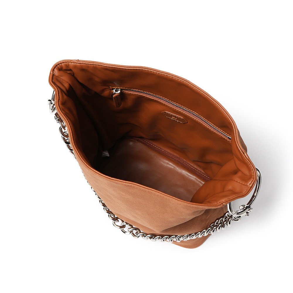 &MyuQ アンドミューク LOTI ヴィーガンレザー チェーンバッグ CAMEL BROWN