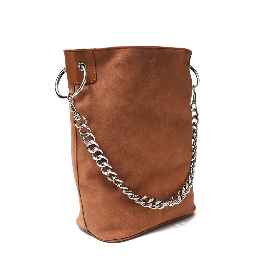 &MyuQ アンドミューク LOTI ヴィーガンレザー チェーンバッグ CAMEL BROWN