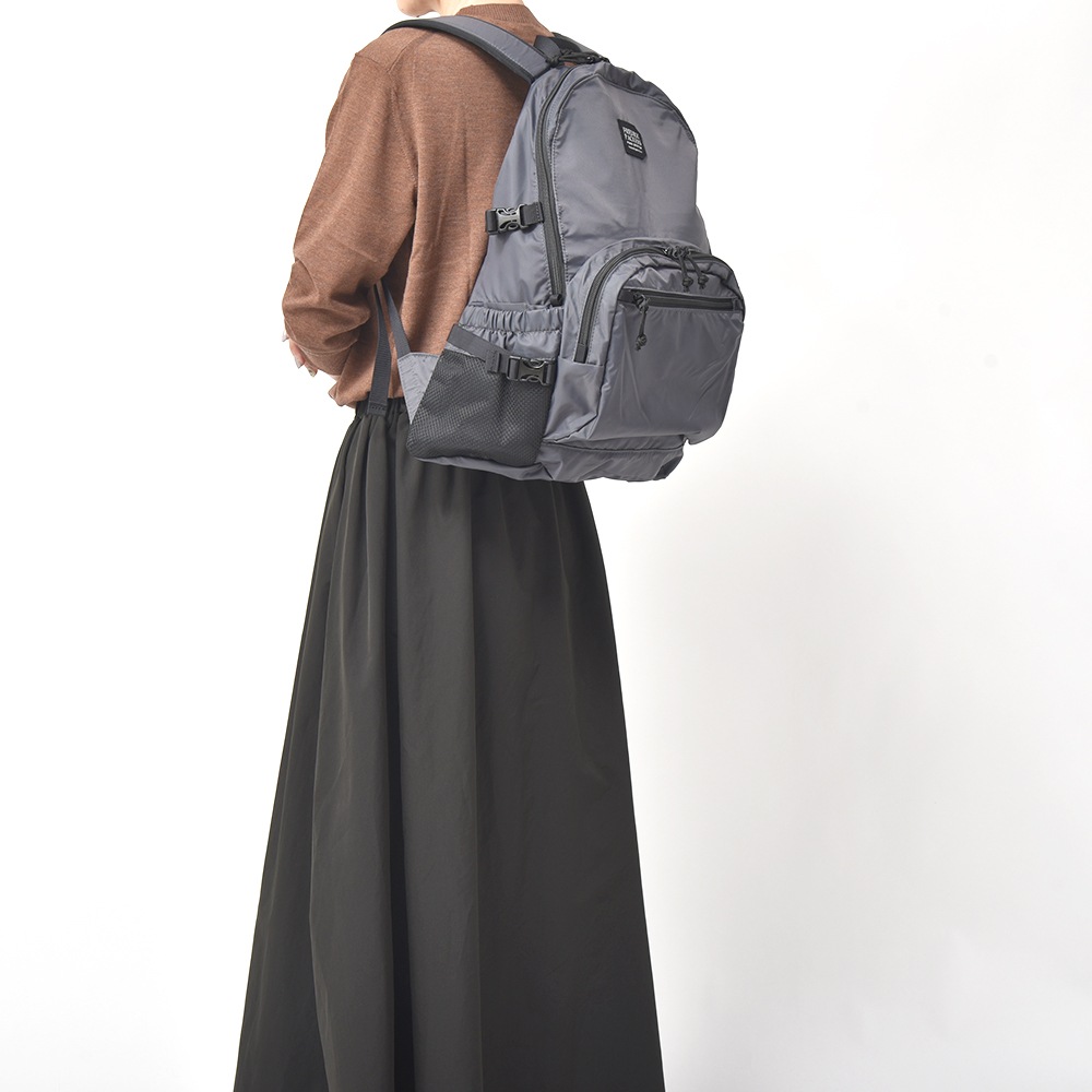 FREDRIK PACKERS フレドリックパッカーズ 210D DAY PACK TIPI デイパック CHARCOAL