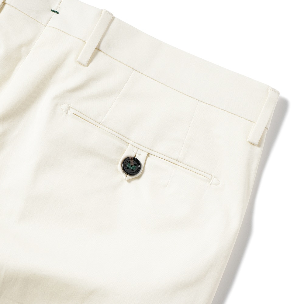 BERWICH ベルウィッチ JMORELLO-1P-CK1790X ストレッチコットンツイル 1プリーツ パンツ OFF WHITE