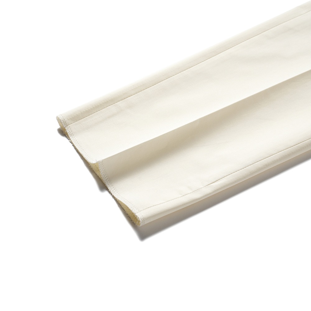 BERWICH ベルウィッチ JMORELLO-1P-CK1790X ストレッチコットンツイル 1プリーツ パンツ OFF WHITE