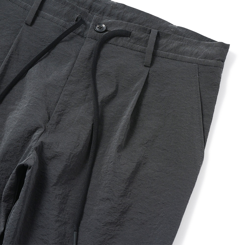 junhashimoto ジュンハシモト ULTRA LIGHT TUCK PANTS ウルトラライトタックパンツ 1072610056 CHARCOAL
