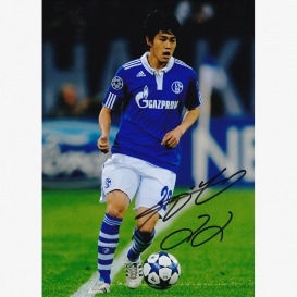 ブンデスリーガのサッカー直筆サイン入りフォトを販売 - THE DUGOUT